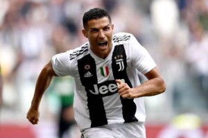  尤文图斯最后时刻绝杀艰难拿下三分稳固排名