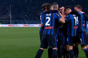  国际米兰绝杀尤文，登顶意甲积分榜  