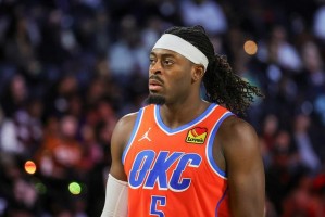  亚历山大30+10雷霆屠公牛  